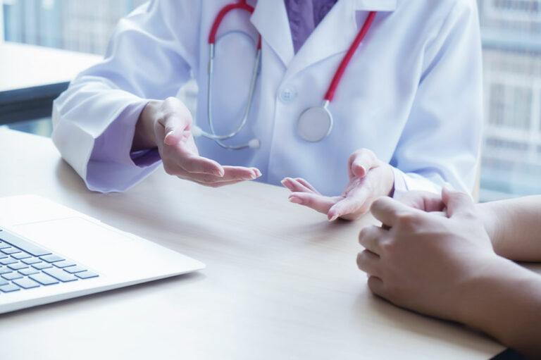 4 early signs of colon cancer